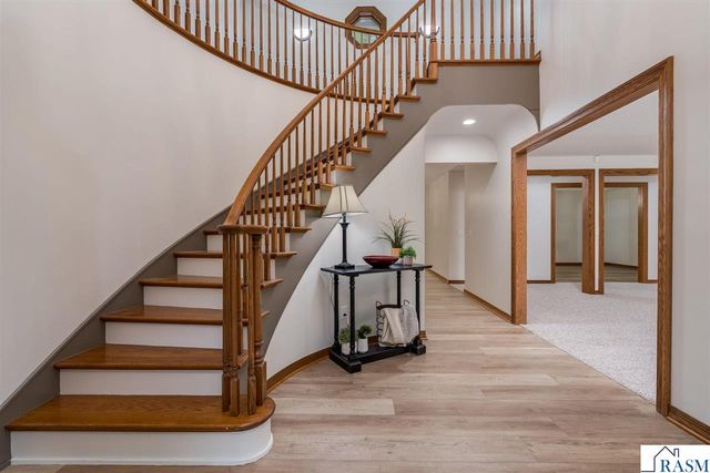 101 Pohl Road, Mankato, MN 56001