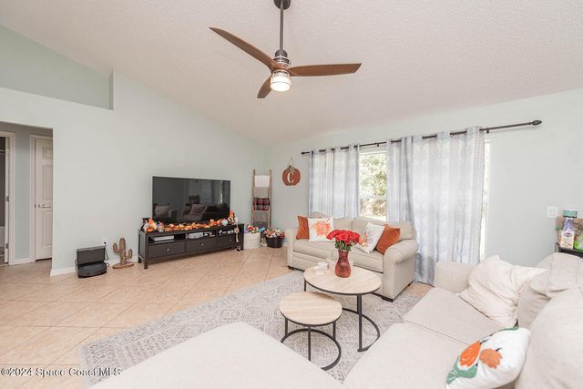 721 Taluga Avenue SE, Palm Bay, FL 32909