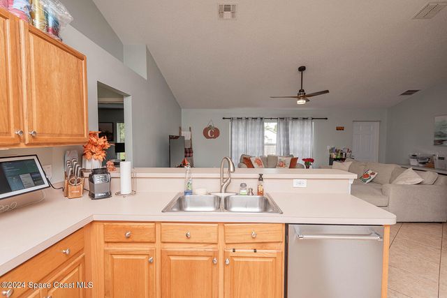 721 Taluga Avenue SE, Palm Bay, FL 32909