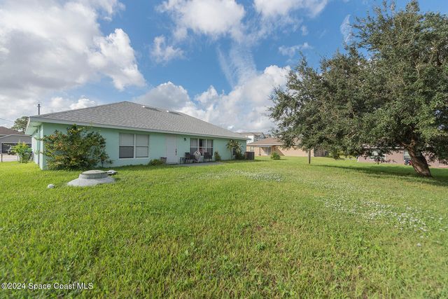 721 Taluga Avenue SE, Palm Bay, FL 32909