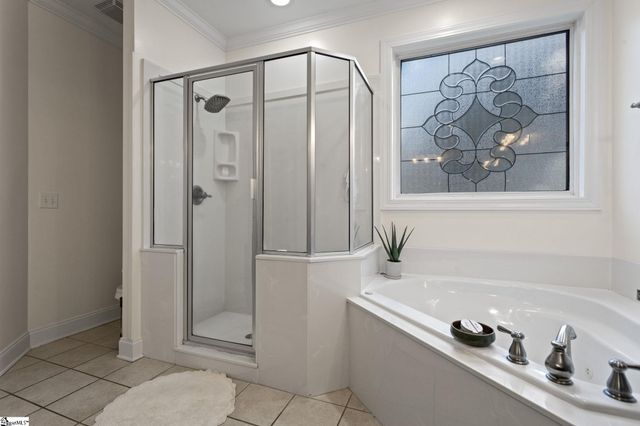 2 Hunters Landing Drive, Greer, SC 29651