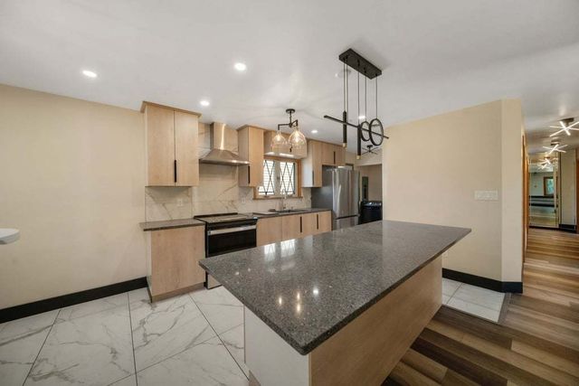 4317 182nd Place, Country Club Hills, IL 60478