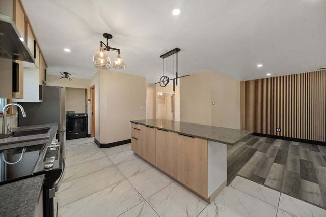 4317 182nd Place, Country Club Hills, IL 60478