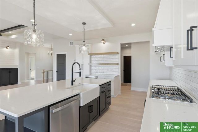 10805 S 220th Street, Gretna, NE 68028