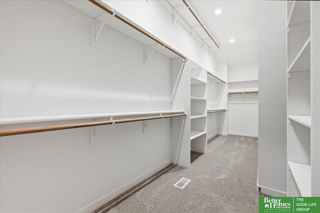 10805 S 220th Street, Gretna, NE 68028