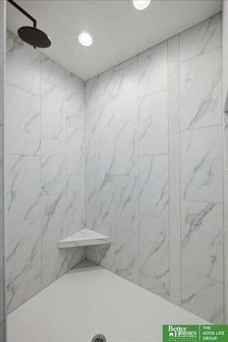 10805 S 220th Street, Gretna, NE 68028