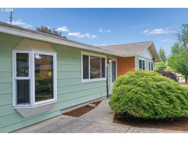 22153 S DANS Ave, Beavercreek, OR 97004