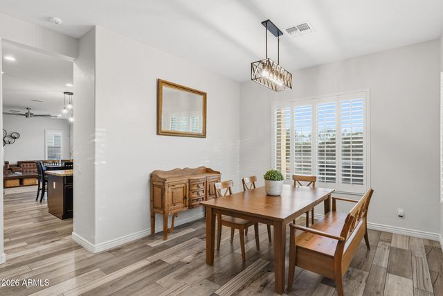 7427 W Saddlehorn Road, Peoria, AZ 85383