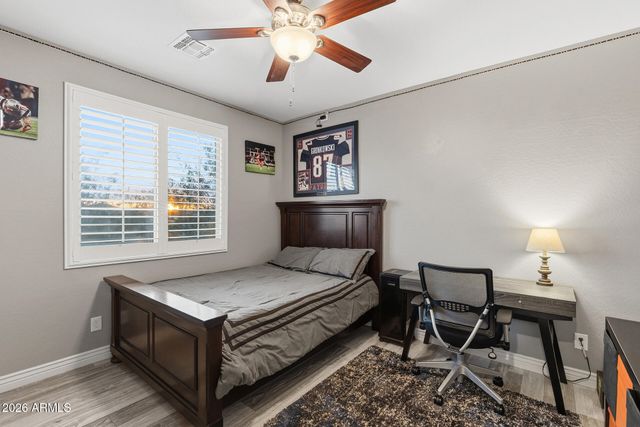 7427 W Saddlehorn Road, Peoria, AZ 85383