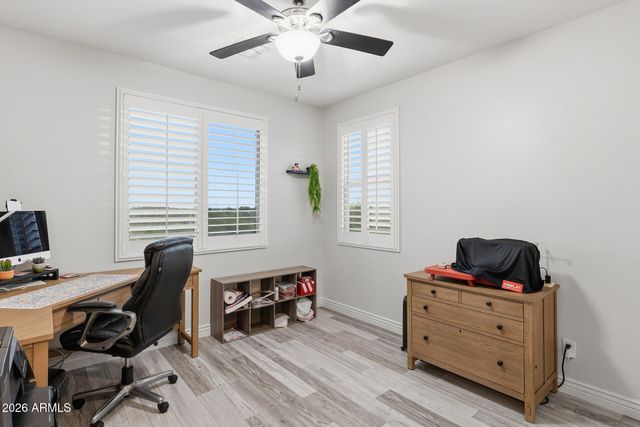 7427 W Saddlehorn Road, Peoria, AZ 85383