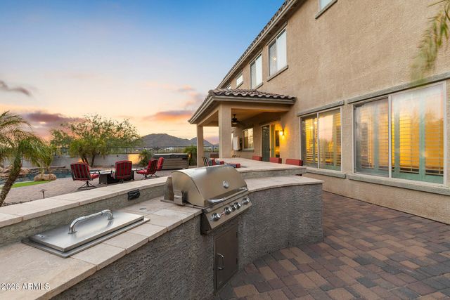 7427 W Saddlehorn Road, Peoria, AZ 85383