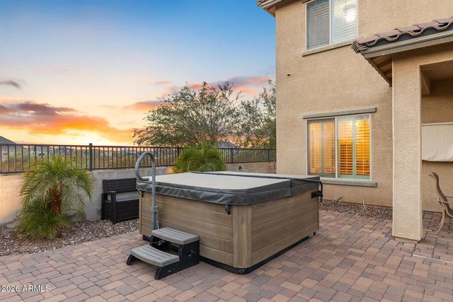 7427 W Saddlehorn Road, Peoria, AZ 85383