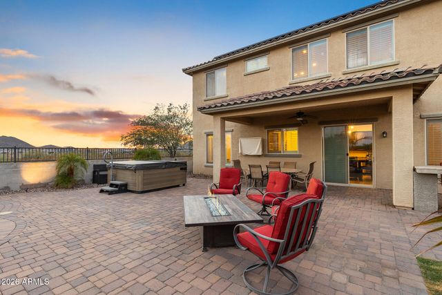 7427 W Saddlehorn Road, Peoria, AZ 85383