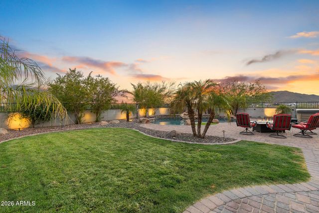 7427 W Saddlehorn Road, Peoria, AZ 85383