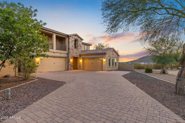 7427 W Saddlehorn Road, Peoria, AZ 85383
