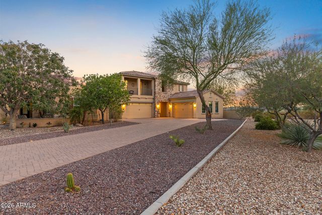 7427 W Saddlehorn Road, Peoria, AZ 85383