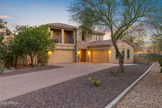 7427 W Saddlehorn Road, Peoria, AZ 85383