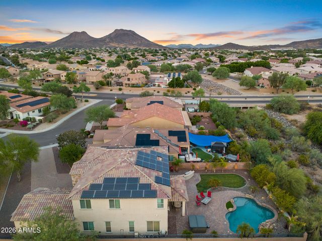 7427 W Saddlehorn Road, Peoria, AZ 85383