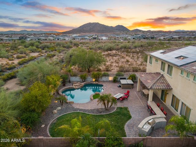 7427 W Saddlehorn Road, Peoria, AZ 85383