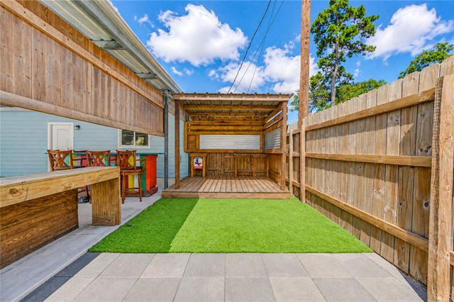 409 Dunnam Avenue, Cleveland, TX 77327