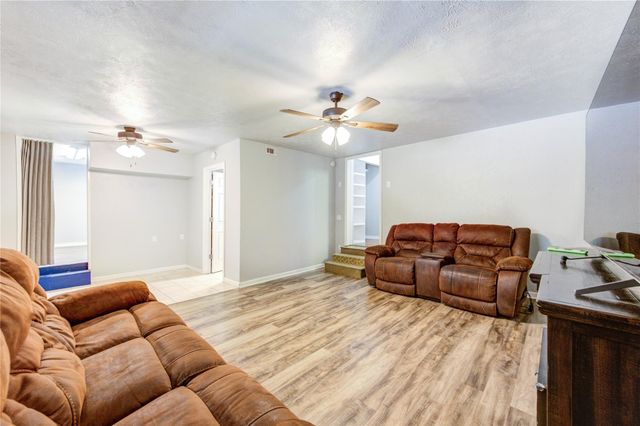 409 Dunnam Avenue, Cleveland, TX 77327