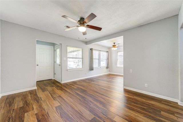 409 Dunnam Avenue, Cleveland, TX 77327