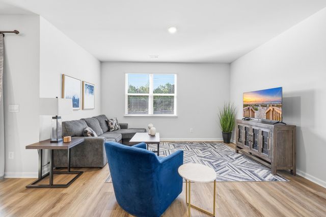 176 Londonshire Dr., Myrtle Beach, SC 29579