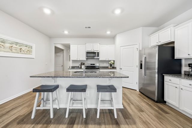 176 Londonshire Dr., Myrtle Beach, SC 29579