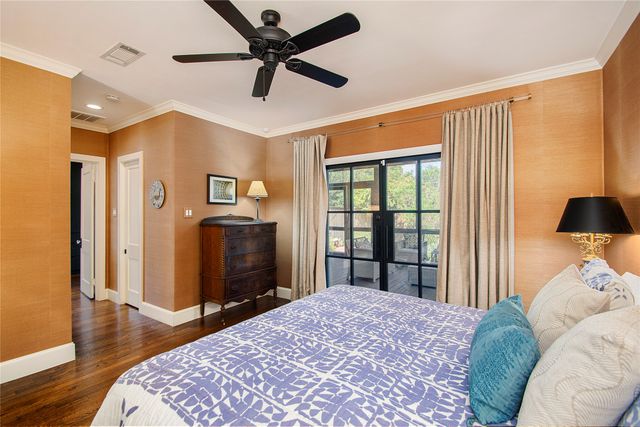 1134 N Clinton Avenue, Dallas, TX 75208