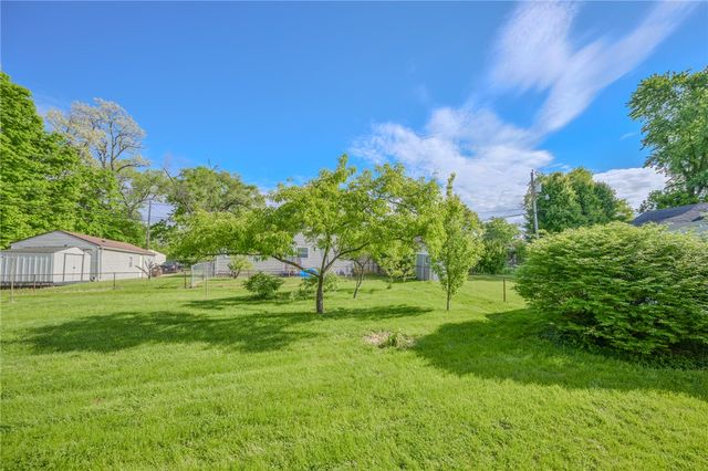2011 Harding Avenue, Harrison Twp, OH 45414