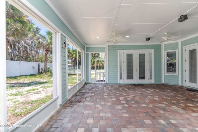 605 N Shannon Avenue, Indialantic, FL 32903