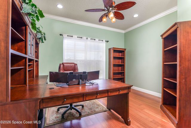605 N Shannon Avenue, Indialantic, FL 32903