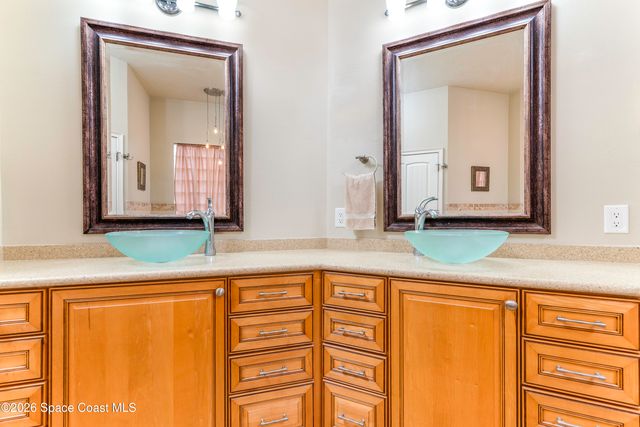 605 N Shannon Avenue, Indialantic, FL 32903