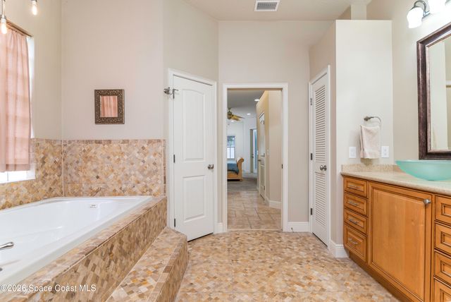 605 N Shannon Avenue, Indialantic, FL 32903