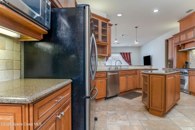 605 N Shannon Avenue, Indialantic, FL 32903
