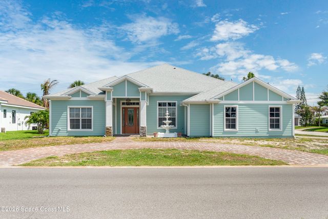 605 N Shannon Avenue, Indialantic, FL 32903