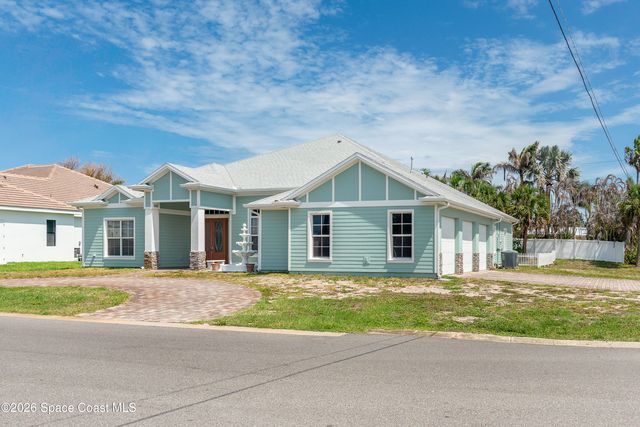 605 N Shannon Avenue, Indialantic, FL 32903