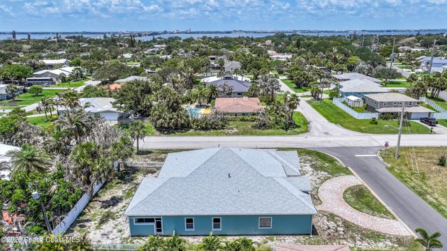605 N Shannon Avenue, Indialantic, FL 32903