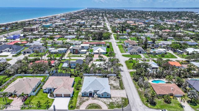605 N Shannon Avenue, Indialantic, FL 32903
