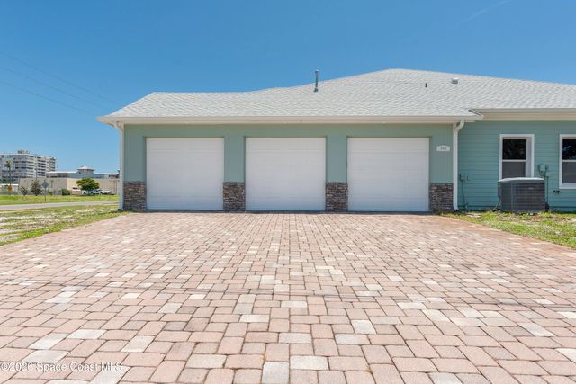 605 N Shannon Avenue, Indialantic, FL 32903