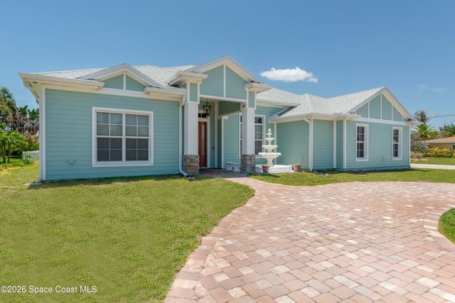 605 N Shannon Avenue, Indialantic, FL 32903