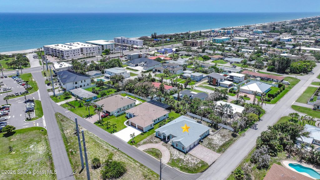605 N Shannon Avenue, Indialantic, FL 32903