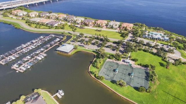 920 TIDEWATER SHORES LOOP 307, Bradenton, FL 34208