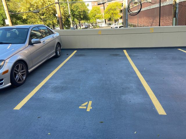 1250 W Van Buren Street 208, Chicago, IL 60607