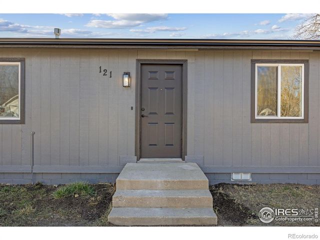 121 Willow Cir Dr, Loveland, CO 80537