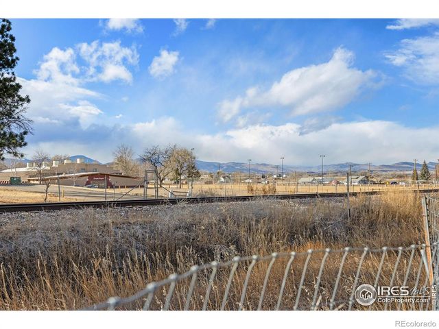 121 Willow Cir Dr, Loveland, CO 80537
