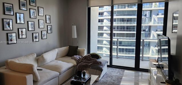 1010 Brickell Ave 4208, Miami, FL 33131