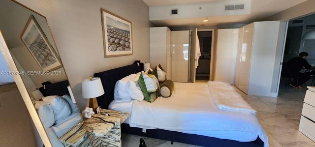 1010 Brickell Ave 4208, Miami, FL 33131