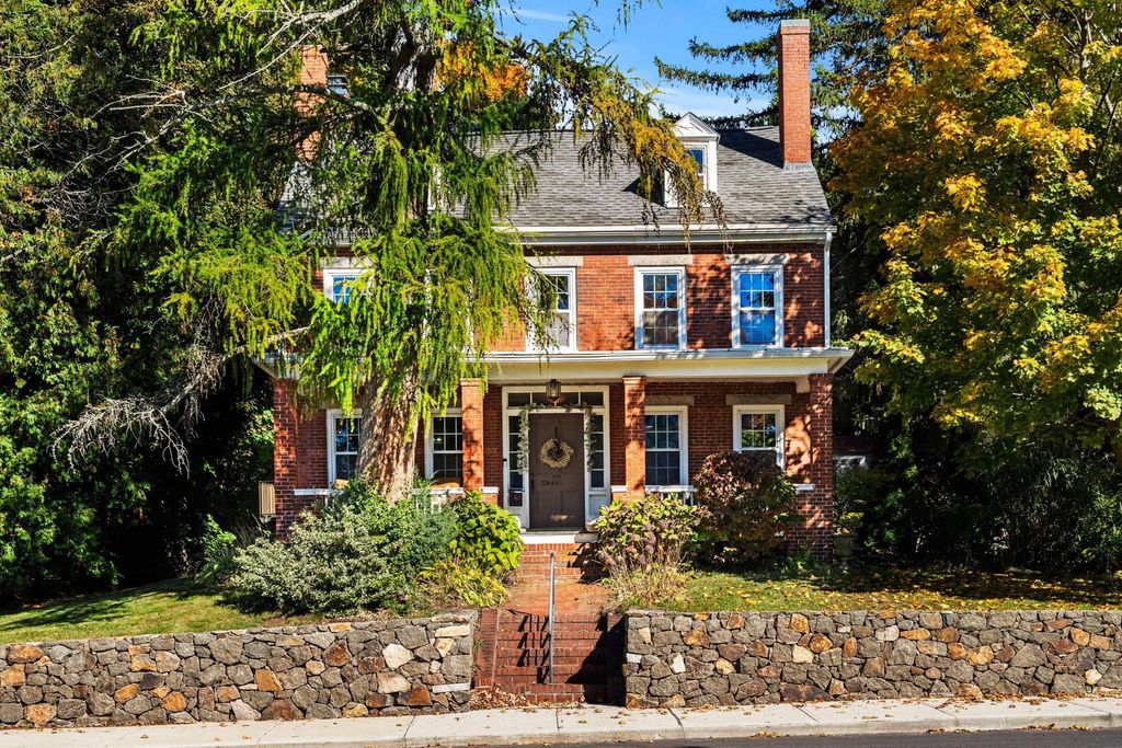 663 Main Street, Haverhill, MA 01830