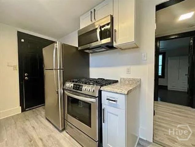 2221 Harden Street, Savannah, GA 31415